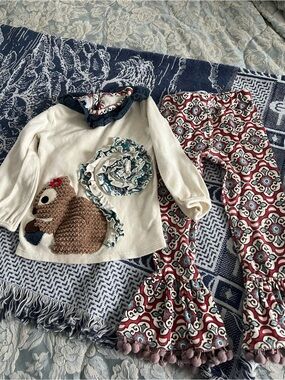Cream Squirrel Appliqué Girls matching  Set with Patterned Ruffle Pants